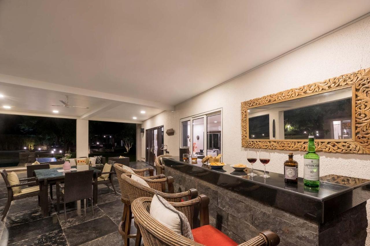 The Leaf By Stayvista - An Enchanting Escape Offering A Pool, Terrace, Lush Lawn, Contemporary Interiors, And Indoor Games Alībāg Exterior foto